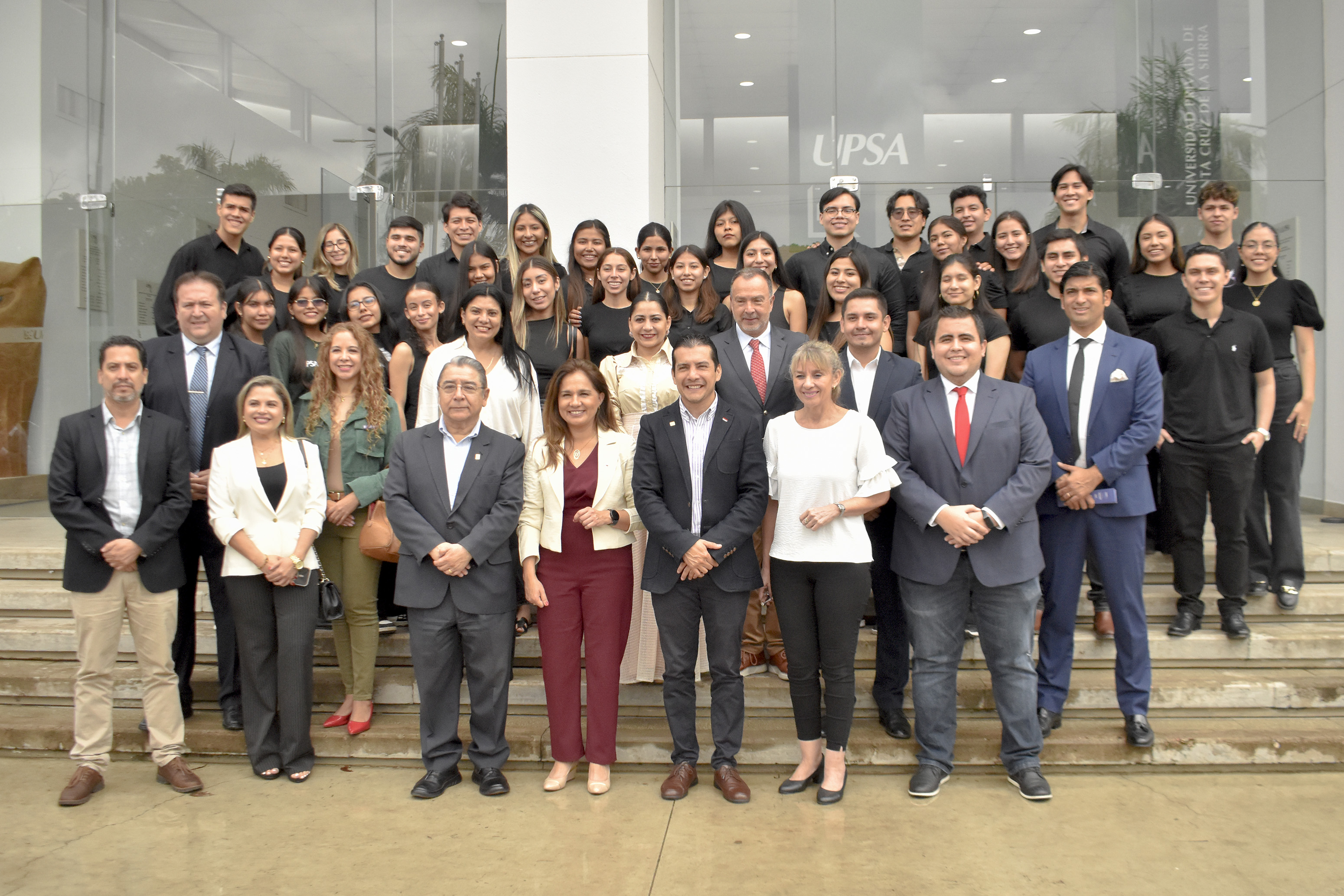 La UPSA organizó Foro de Comercio Internacional