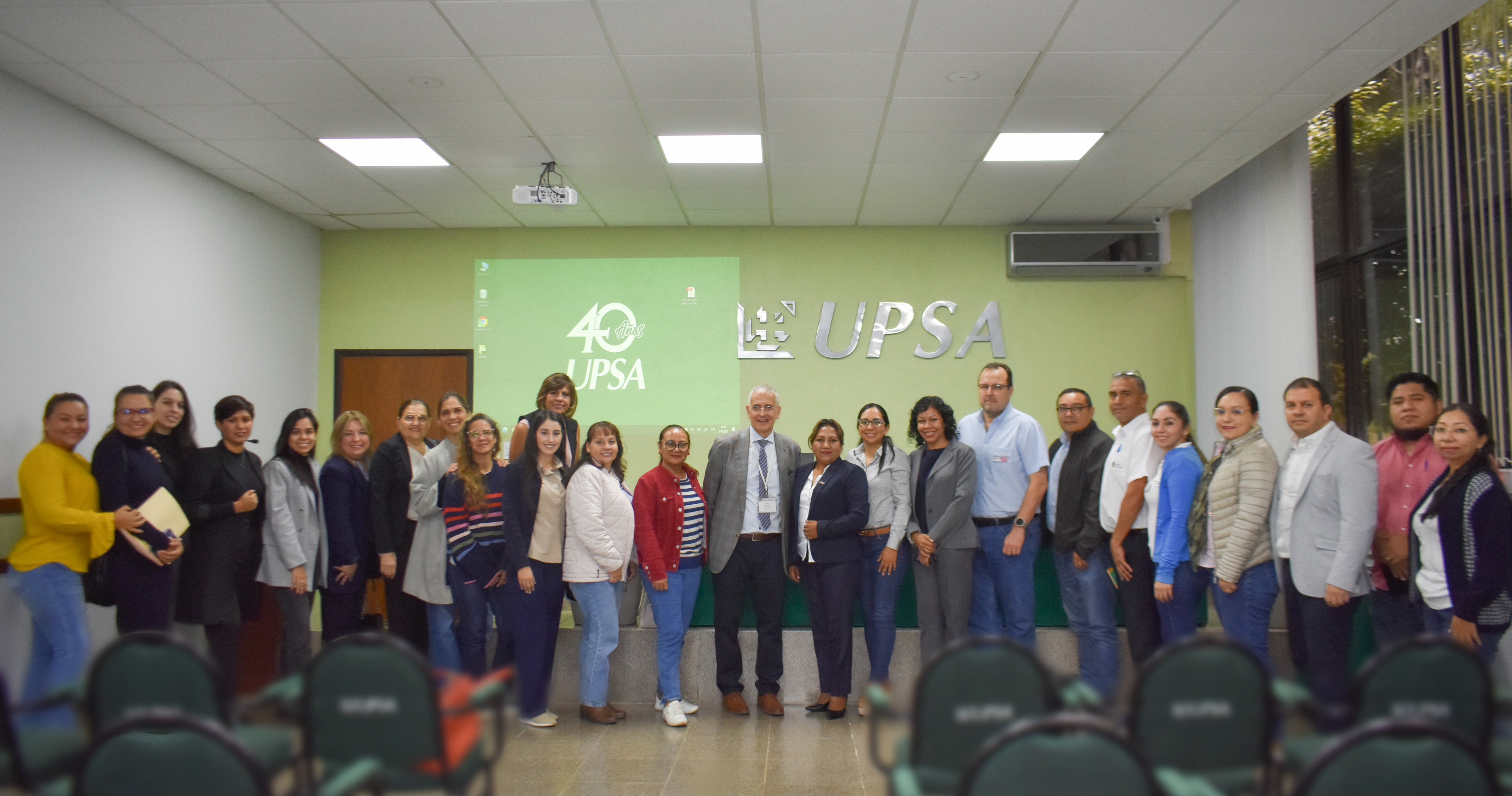 Conferencia 'Leader100'