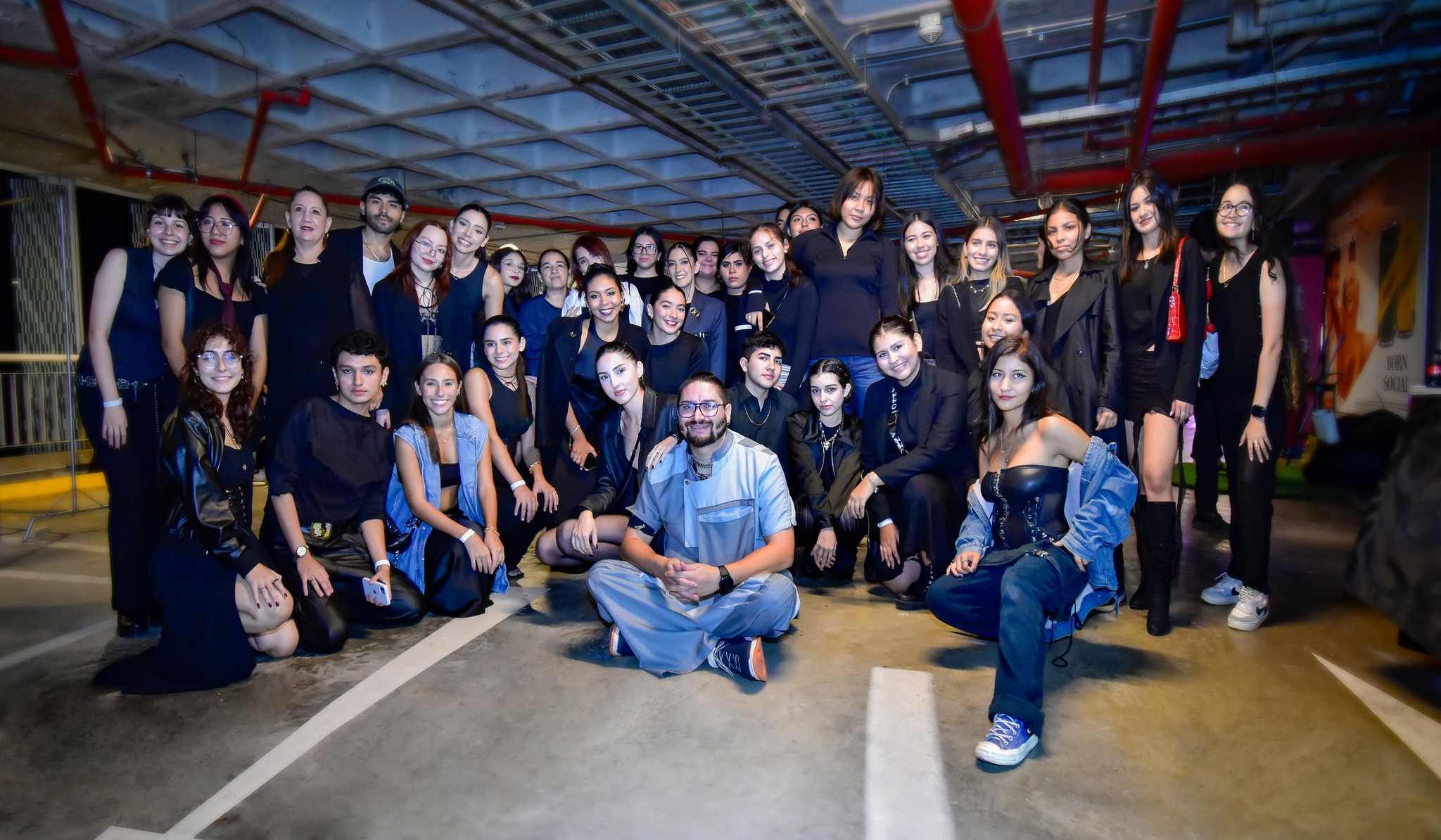 Estudiantes de Diseño y Gestión de la Moda presentaron su colección ‘Rush Hour’ en el SCZ WEEK