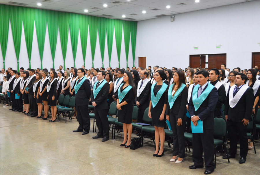 237 profesionales graduados a nivel de Maestría y Diplomado