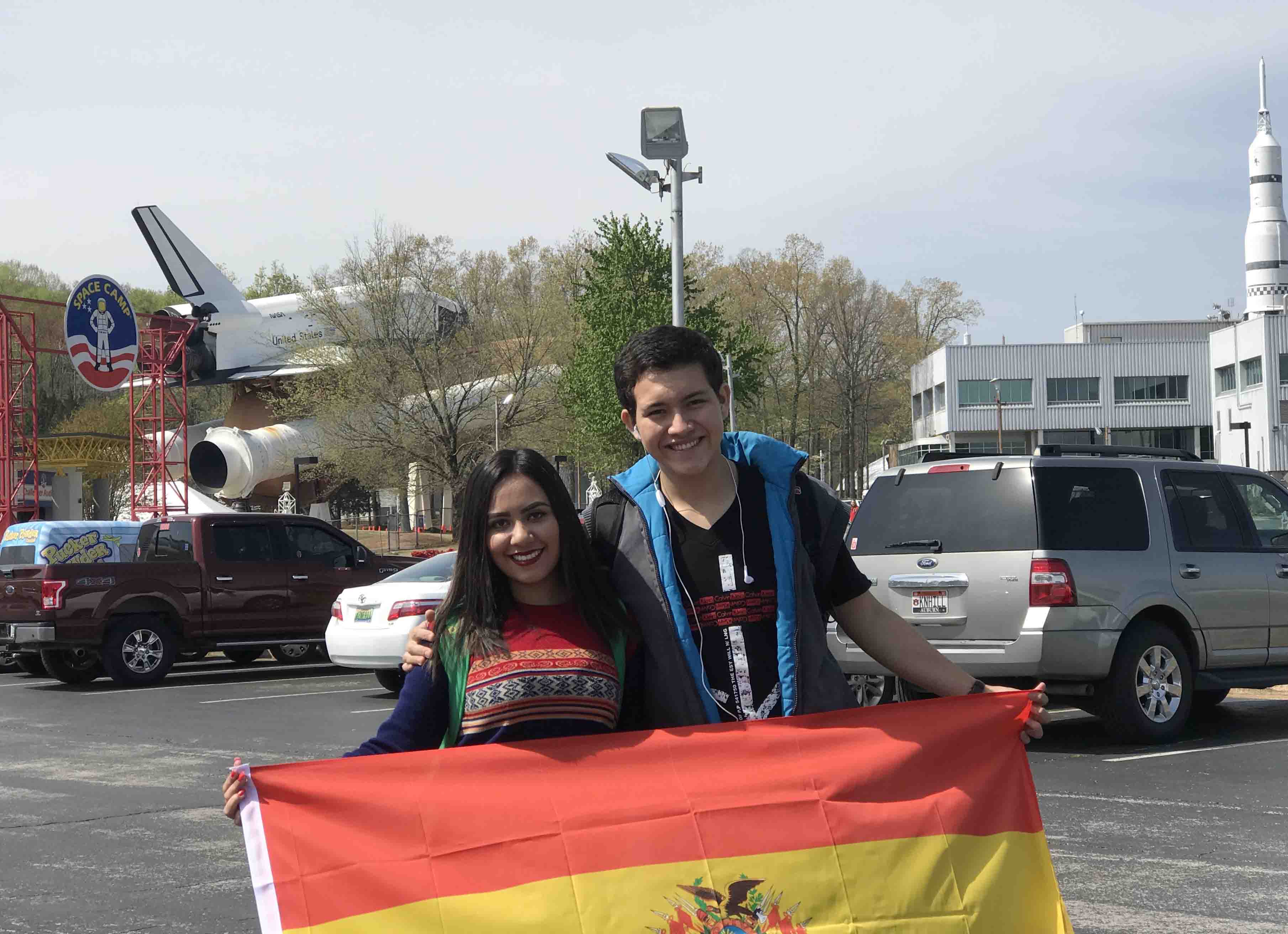 Destacada participación de estudiantes  de la UPSA en concurso de la NASA